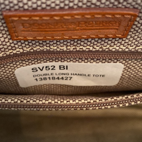 NWT Dooney and Bourke double long handle tote - Picture 5 of 7